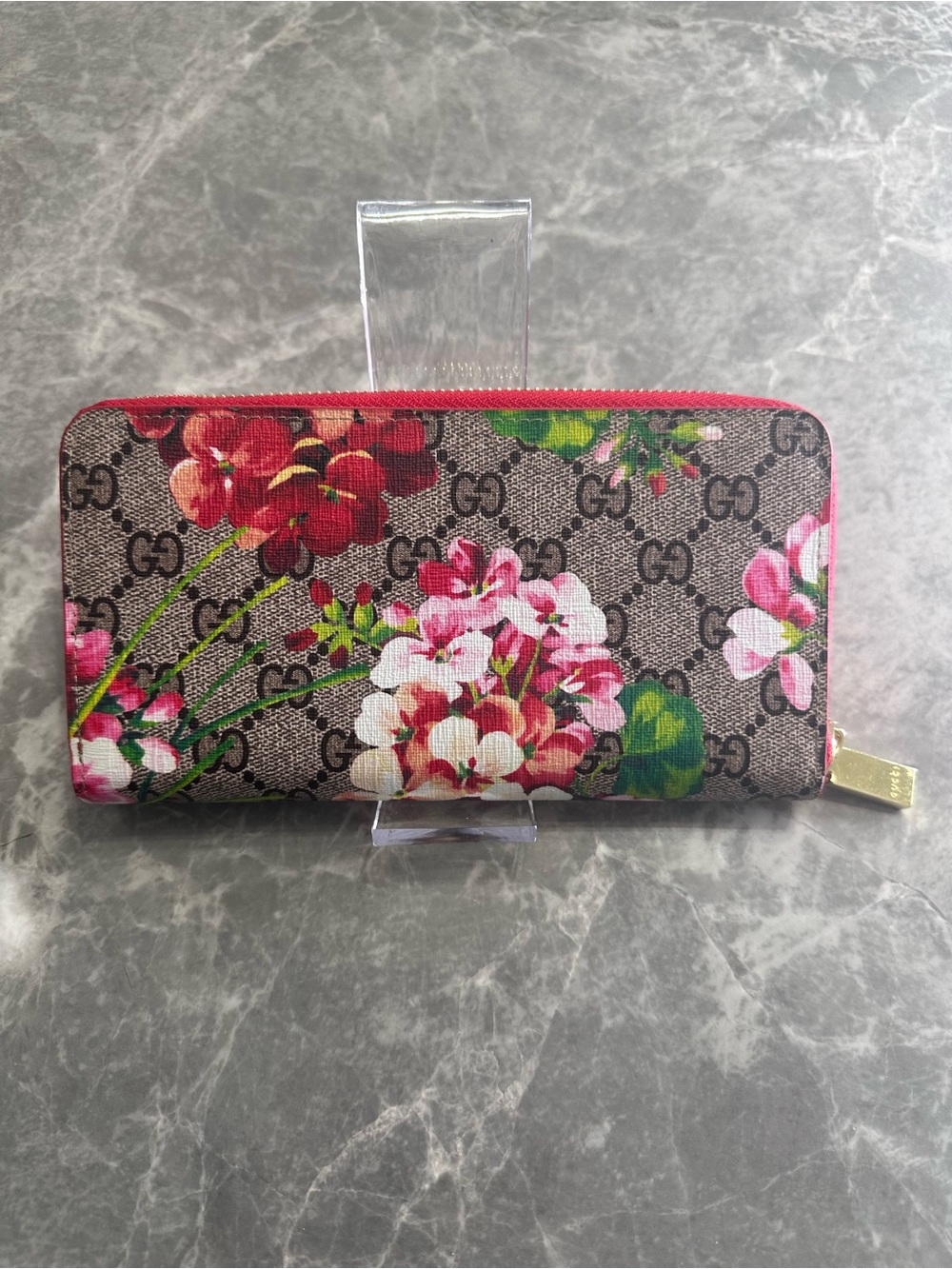 Gucci Floral GG Supreme Zip Wallet in Pink and Brown